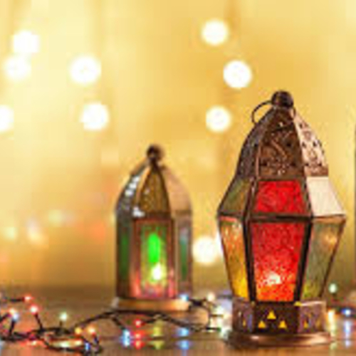 colorful lanterns (Fanoos)
